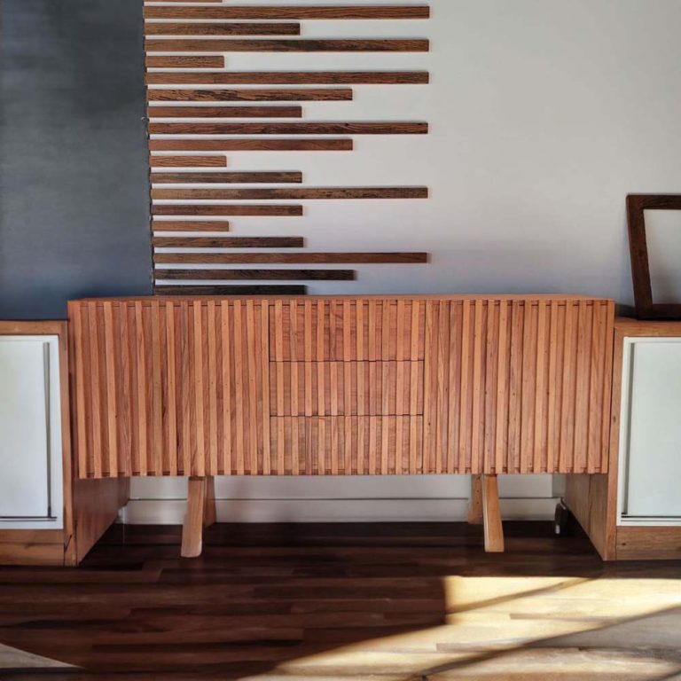 Rack em madeira Maciça 4 Portas - Moderno em madeira maciça - 1,80 metros